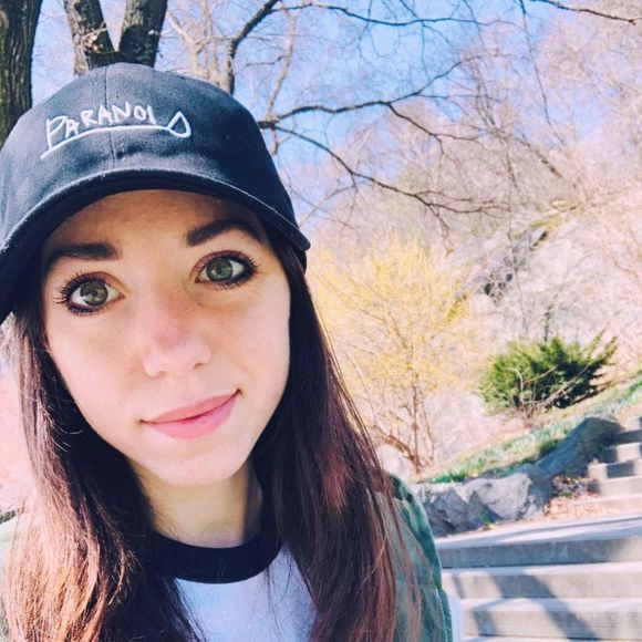 Meet your Posher, Yana - Picture 1 of 1